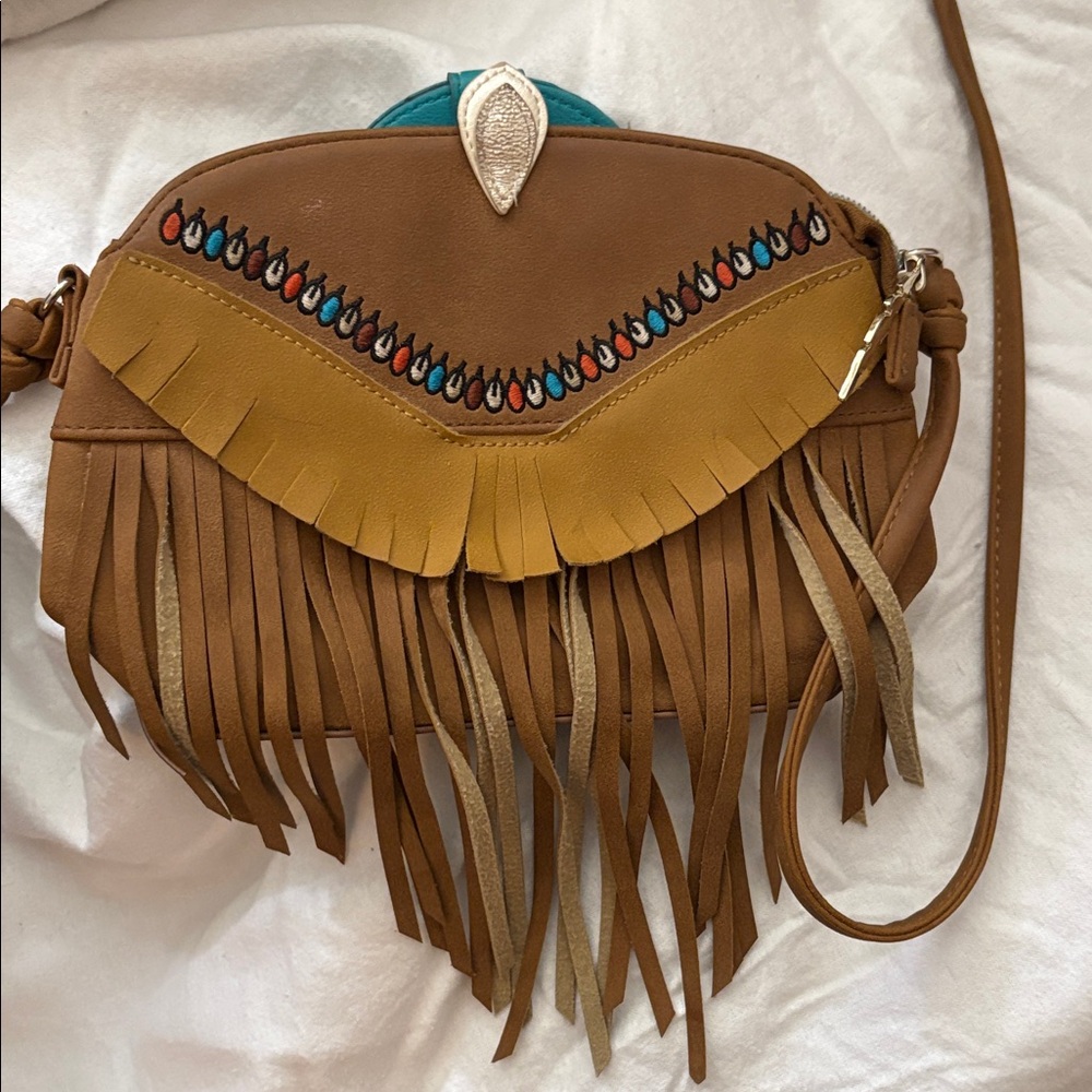 Danielle Nicole Pocahontas crossbody purse